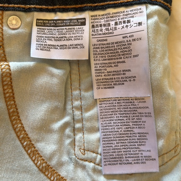 Levi’s 541 Men’s Athletic Build Dark Wash Jeans Width 46” & Length 36” - Picture 7 of 9